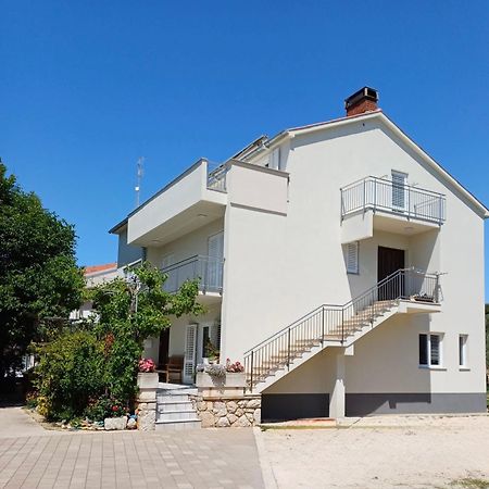 Apartment Vidas Новаля Екстериор снимка