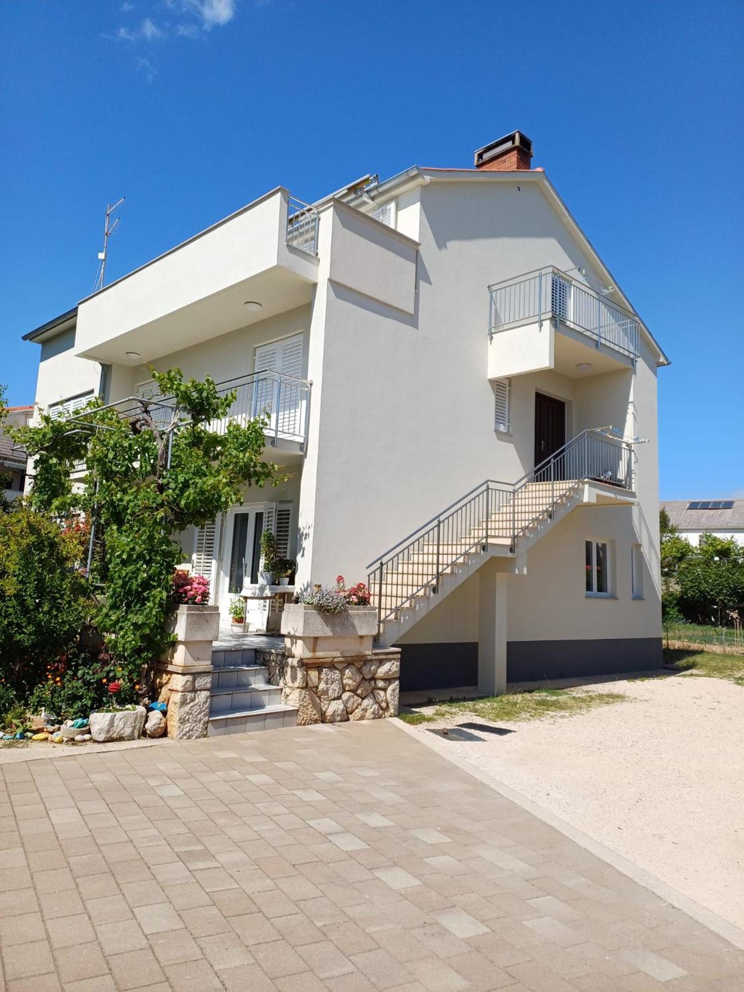 Apartment Vidas Новаля Екстериор снимка