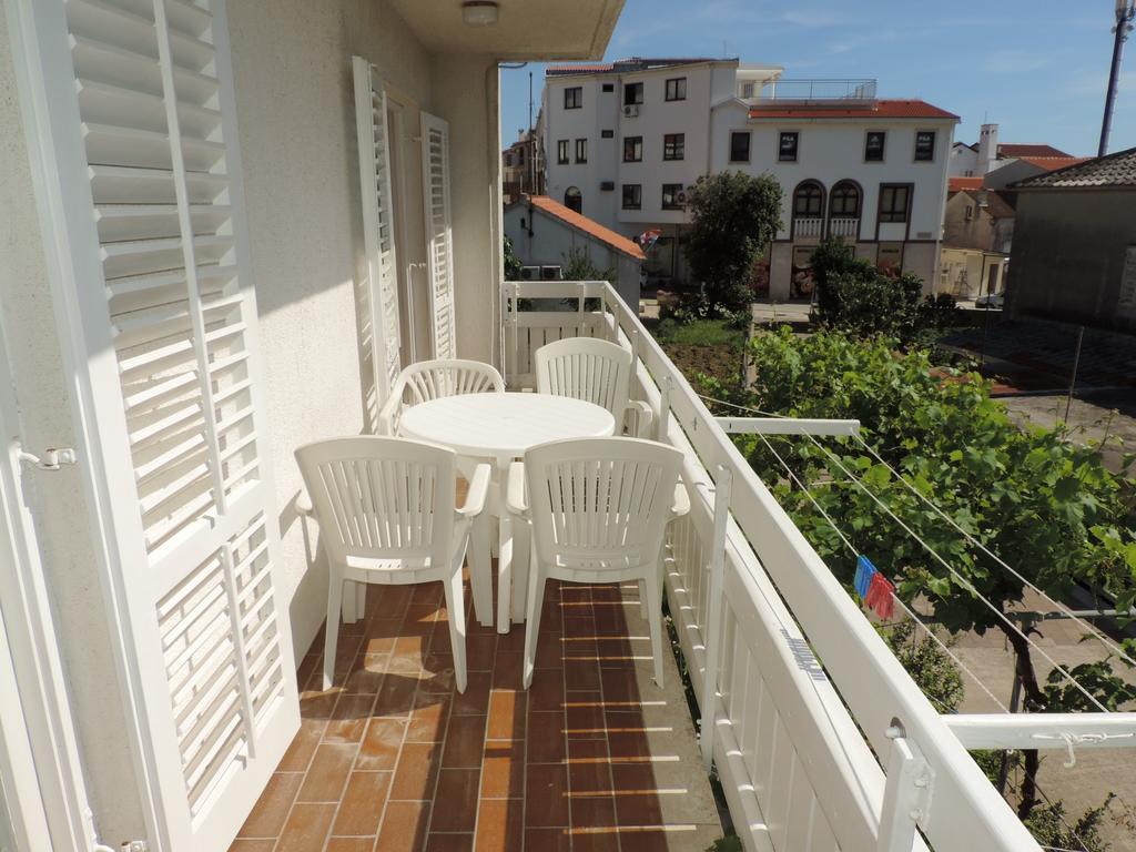 Apartment Vidas Новаля Екстериор снимка
